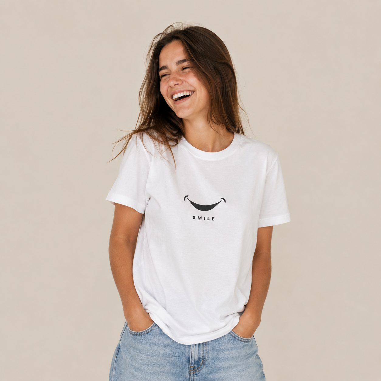 Camiseta Minimalista de Sonrisa
