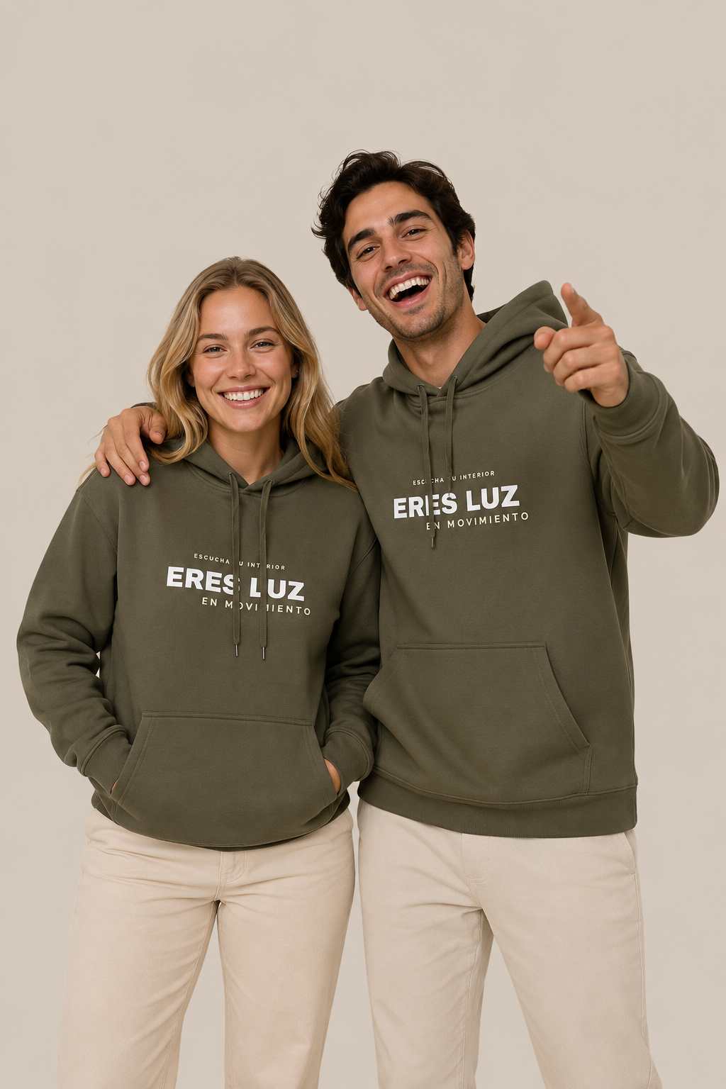 Eres luz en movimiento — Hoodie